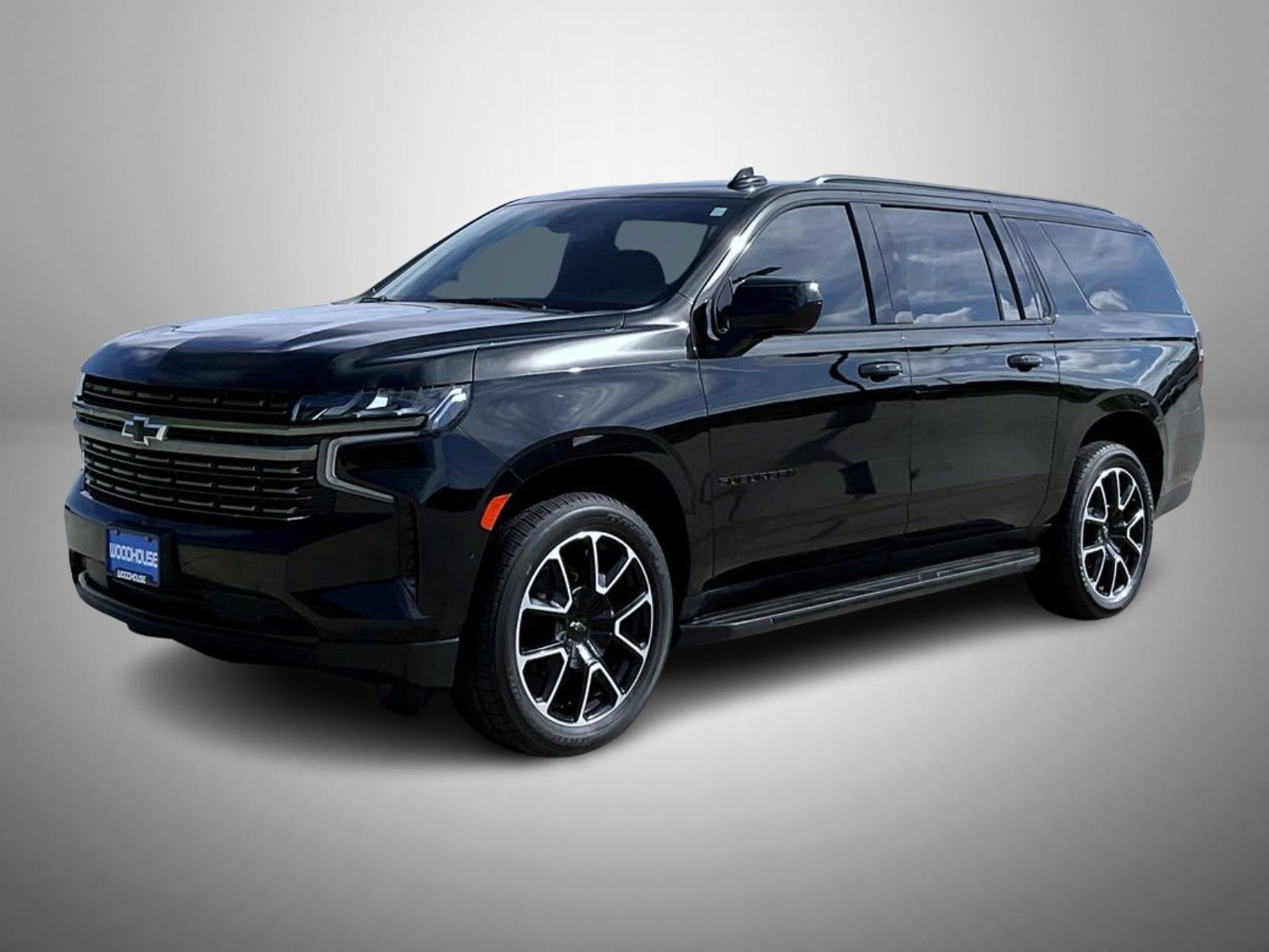 Used 2021 Chevrolet Suburban RST AWD/4WD image 1