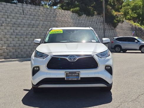 Used 2021 Toyota Highlander Platinum FWD image 8