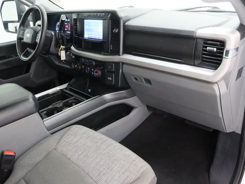 Used 2023 Ford F250 XLT w/ FX4 Off-Road Package AWD/4WD image 35