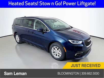 Used 2023 Chrysler Pacifica Touring-L