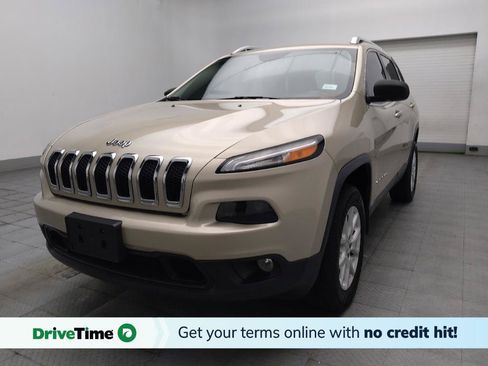 Used 2015 Jeep Cherokee Latitude w/ Cold Weather Group AWD/4WD image 1