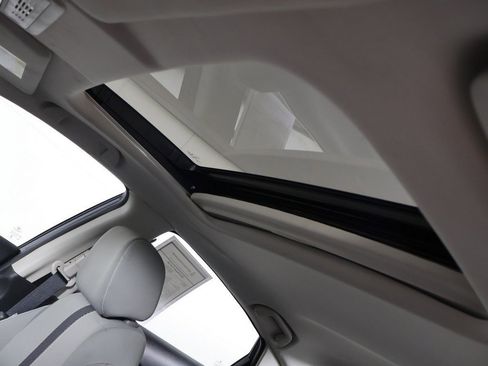 Used 2021 Honda Civic EX image 18