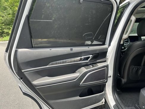 Used 2025 Kia Telluride EX AWD/4WD image 18