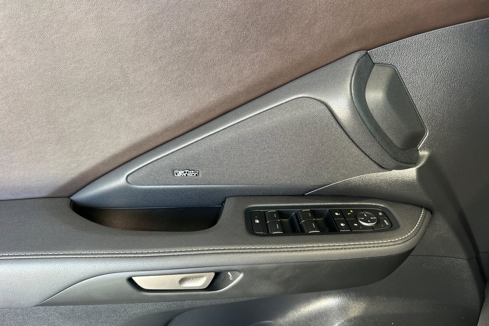Certified 2026 Lexus TX 550h AWD Plug-In Hybrid w/ Technology Package image 12