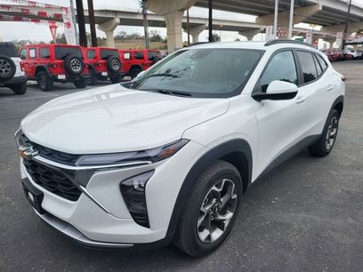 Used 2025 Chevrolet Trax LT w/ LT Convenience Package