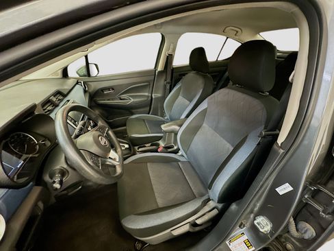 Used 2025 Nissan Versa SV FWD image 13