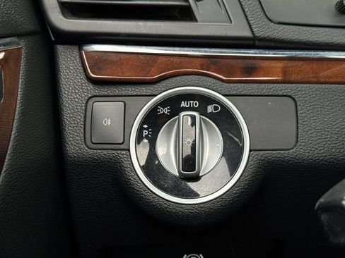 Used 2012 Mercedes-Benz E 350 Cabriolet image 28