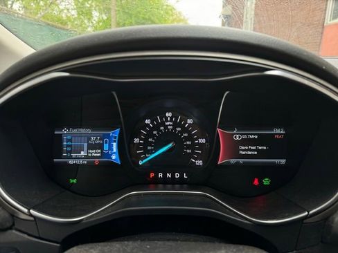 Used 2014 Ford Fusion SE w/ Equipment Group 502A FWD image 10