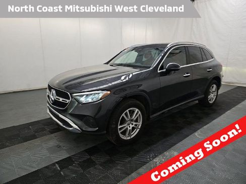 Used 2025 Mercedes-Benz GLC 300 4MATIC image 1