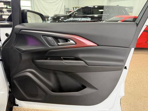 Used 2024 Chevrolet Equinox EV RS image 40