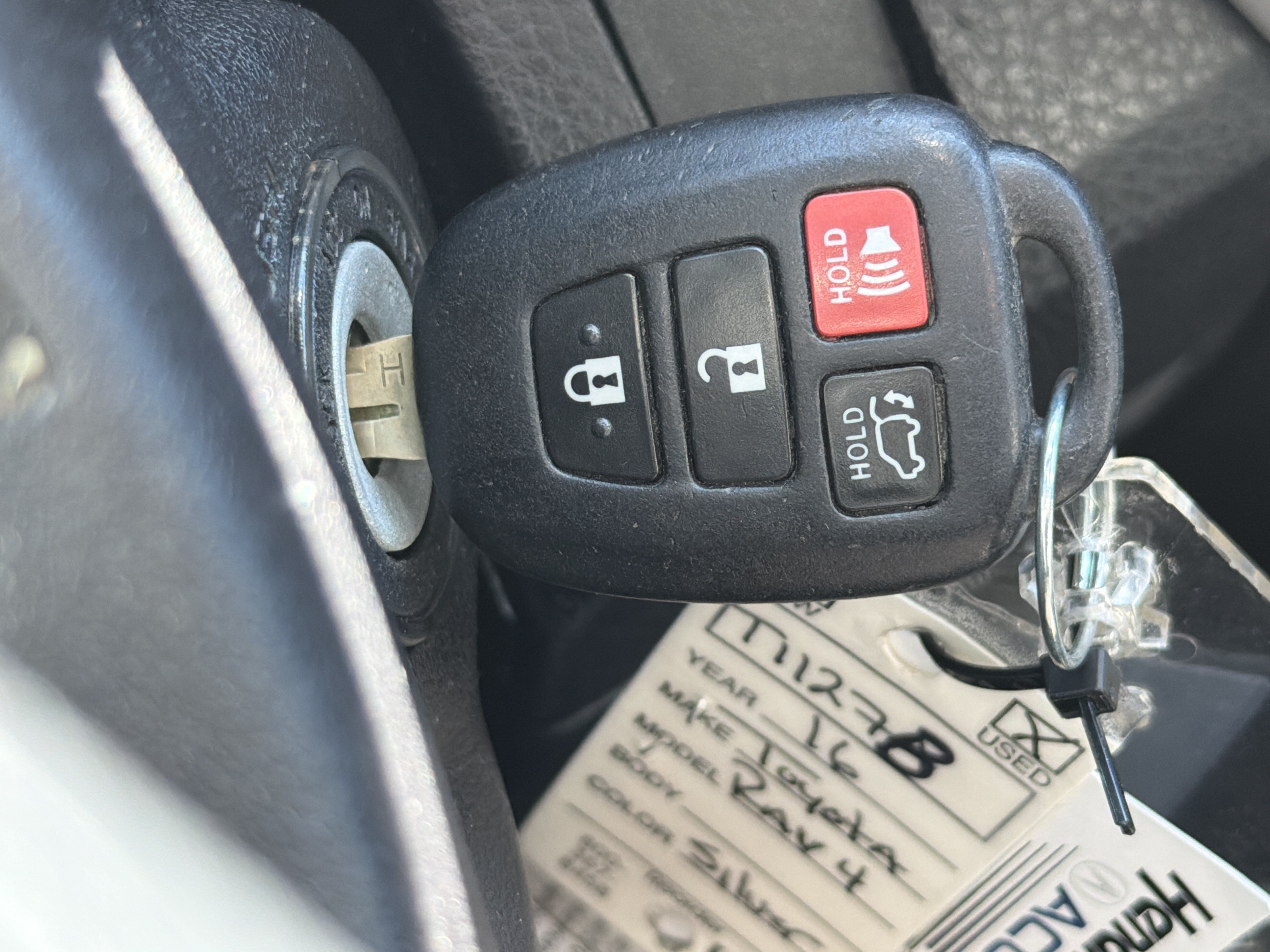 Used 2016 Toyota RAV4 XLE FWD image 35
