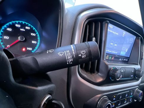 Used 2021 Chevrolet Colorado Z71 w/ Safety Package AWD/4WD image 19