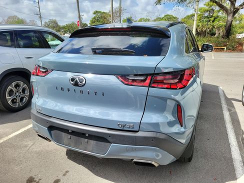 Used 2023 INFINITI QX55 Essential w/ Accent Package image 7