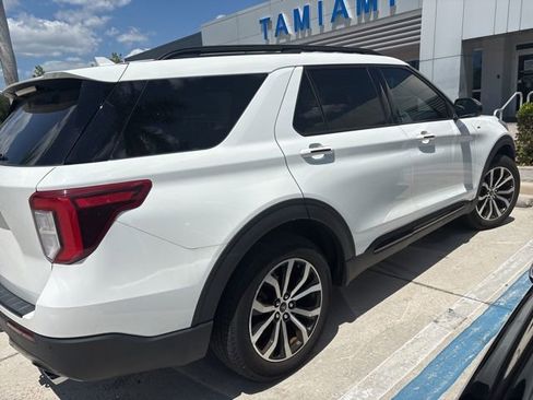 Used 2023 Ford Explorer ST-Line w/ Class IV Trailer Tow Package RWD image 3