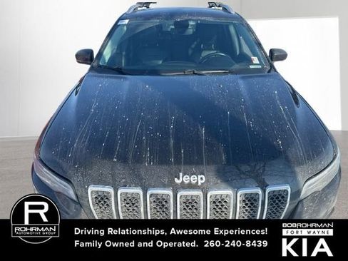 Used 2019 Jeep Cherokee Latitude Plus w/ Comfort/Convenience Group image 7