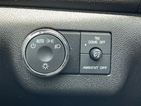 Used 2017 Buick Enclave Leather FWD image 10