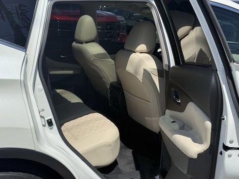 Used 2022 Nissan Murano Platinum w/ Cargo Package AWD/4WD image 34