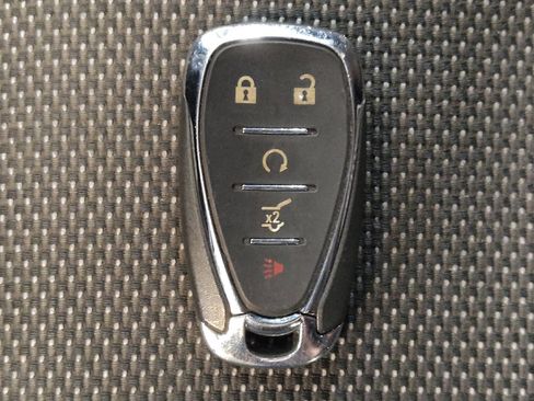 Used 2018 Chevrolet Traverse LT image 32