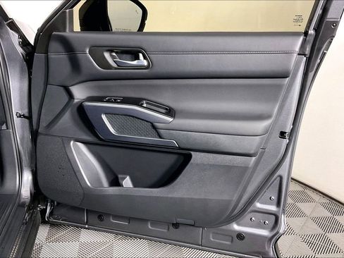 New 2026 Nissan Pathfinder SL AWD/4WD image 24