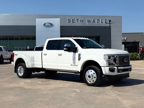Certified 2022 Ford F450 Platinum w/ FX4 Off-Road Package AWD/4WD image 1