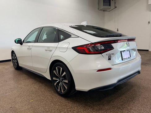 Used 2023 Honda Civic EX-L image 3
