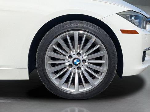 Used 2014 BMW 328i xDrive Sedan AWD/4WD image 30