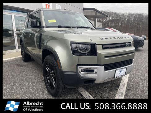 Used 2025 Land Rover Defender 110 S image 7