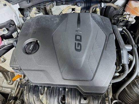 Used 2023 Kia Sorento LX FWD image 38