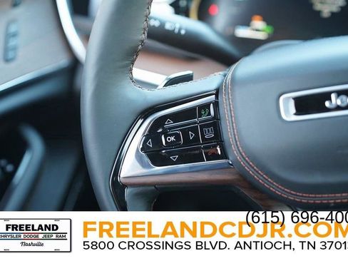 New 2024 Jeep Grand Cherokee Summit w/ Advanced Protech Group IV AWD/4WD image 22