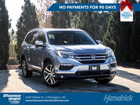 Used 2018 Honda Pilot Touring image 1