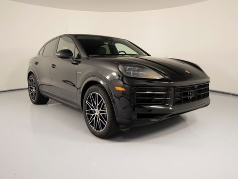 New 2026 Porsche Cayenne S image 11