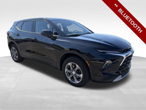 Used 2023 Chevrolet Blazer LT w/ Driver Confidence Package image 10