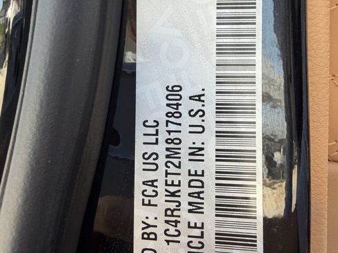 Used 2021 Jeep Grand Cherokee L Summit AWD/4WD image 33