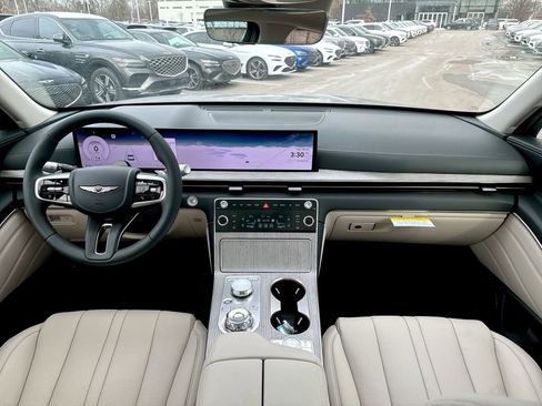 New 2025 Genesis GV80 2.5T Advanced image 11