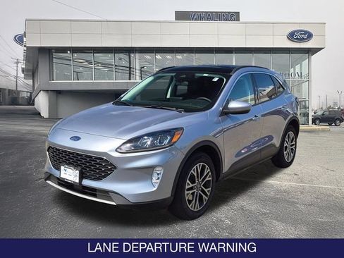 Used 2022 Ford Escape SEL AWD/4WD image 3