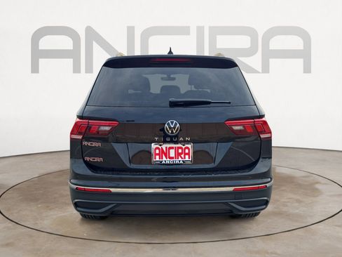 Used 2023 Volkswagen Tiguan S image 9
