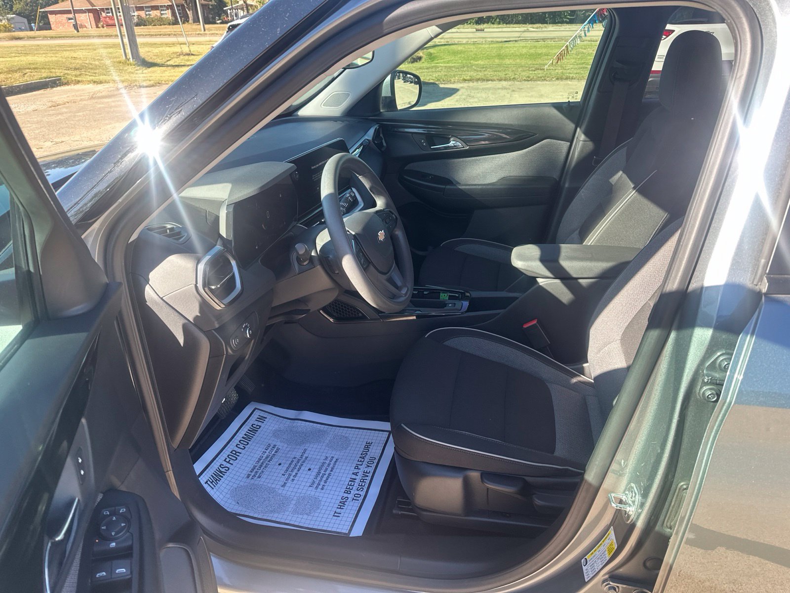 Used 2024 Chevrolet TrailBlazer LT FWD image 9