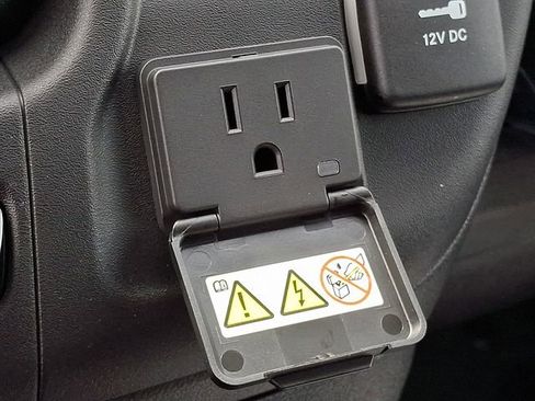 Used 2024 RAM ProMaster 2500 w/ Safety Group FWD image 14