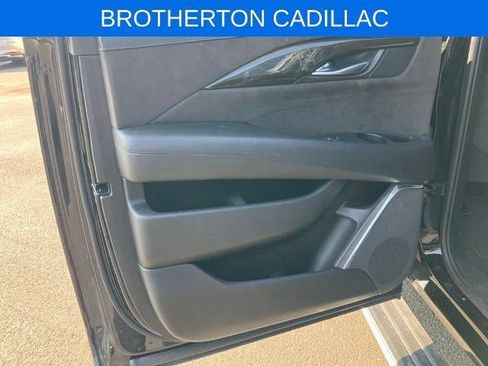 Used 2017 Cadillac Escalade ESV Platinum AWD/4WD image 13