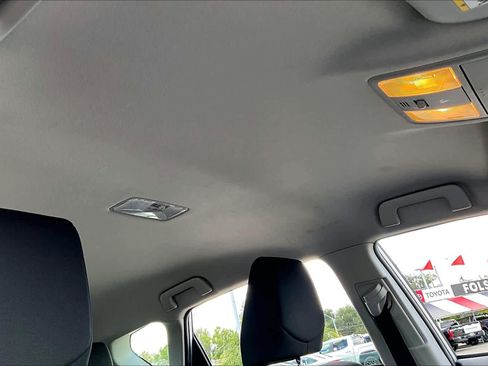 Certified 2018 Toyota Corolla iM FWD image 13
