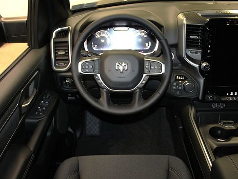 New 2026 RAM 1500 4x4 Crew Cab image 12