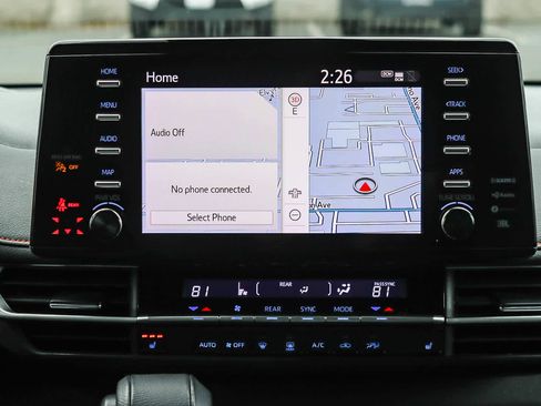 Used 2022 Toyota Sienna XSE image 13