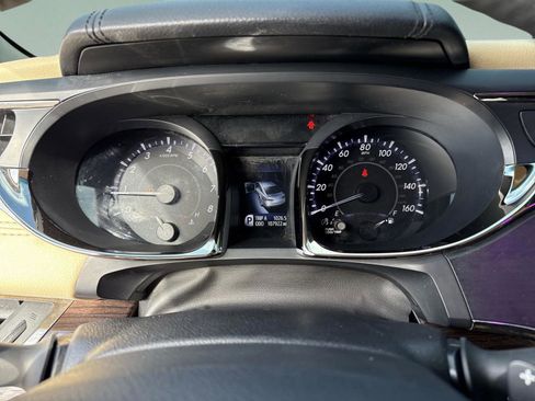 Used 2013 Toyota Avalon XLE Touring FWD image 12