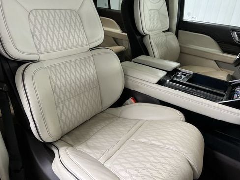 Used 2023 Lincoln Navigator L Black Label AWD/4WD image 29