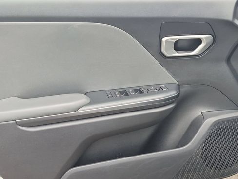 Used 2025 Kia K4 FWD image 11