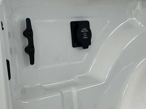 Used 2025 RAM 2500 Tradesman w/ Chrome Appearance Group AWD/4WD image 33