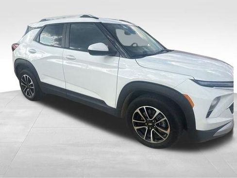 Used 2024 Chevrolet TrailBlazer LT image 18