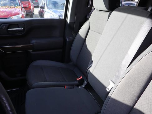 Used 2022 Chevrolet Silverado 1500 LT image 17