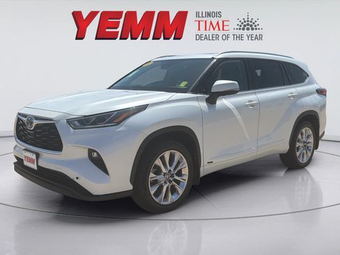 Used 2023 Toyota Highlander Limited AWD/4WD image 10