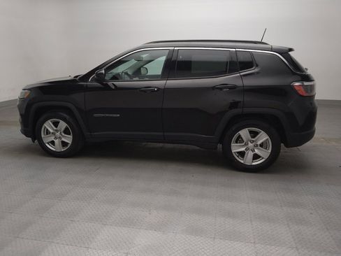 Used 2022 Jeep Compass Latitude FWD image 3